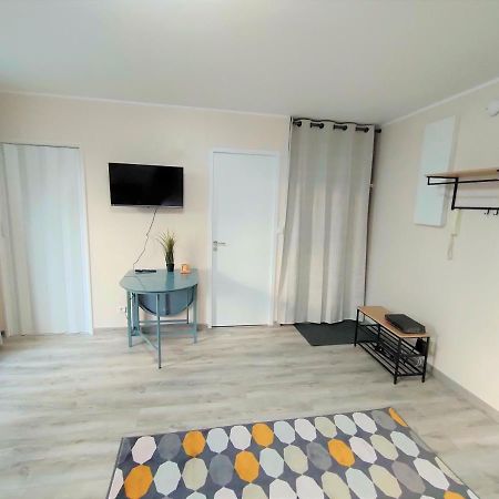 Lovely Flat Nearby Paris Fully Redone With Free Parking On Premises And Balcony Кліші Екстер'єр фото